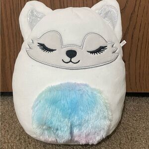 Gracelynn The Winter Fox Squishmallow
